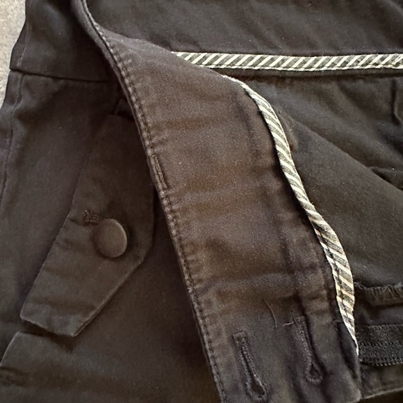 H&M Shorts - Picture 3 of 3